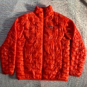 Patagonia ultralightweight puffer jacket